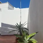 Feriehus Casa Tropical - Maison Typique Dans Le Centre Historique D'olhao Olhão